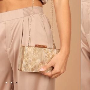 Vixxie Resin Clutch - biege pearl